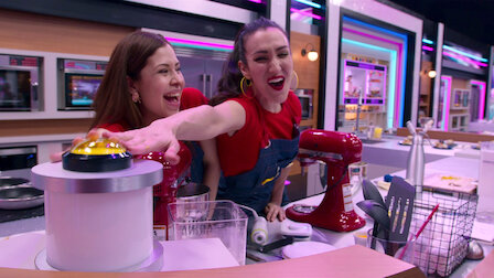 SUGAR RUSH: THE BREAKING POINT, (aka PASTELEROS CONTRA EL TIEMPO), from  left: Ludwika Paleta, judge Luis Robledo, (Season 1, ep. 101, aired July  12, 2023). photo: ©Netflix / Courtesy Everett Collection Stock Photo - Alamy